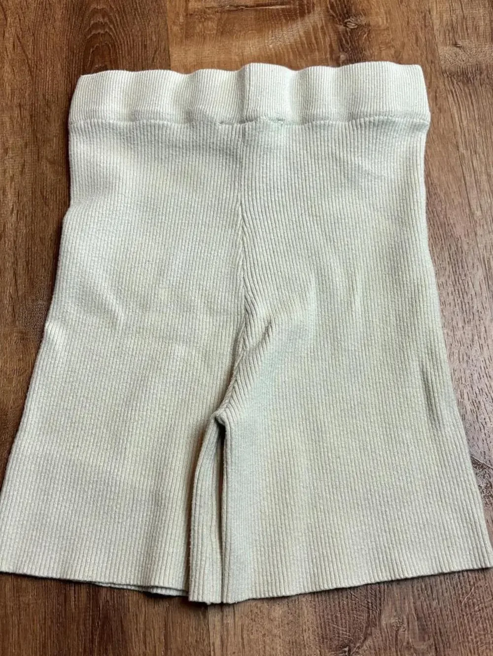beige botany ribbed biker shorts sz large lounge summer soft girl